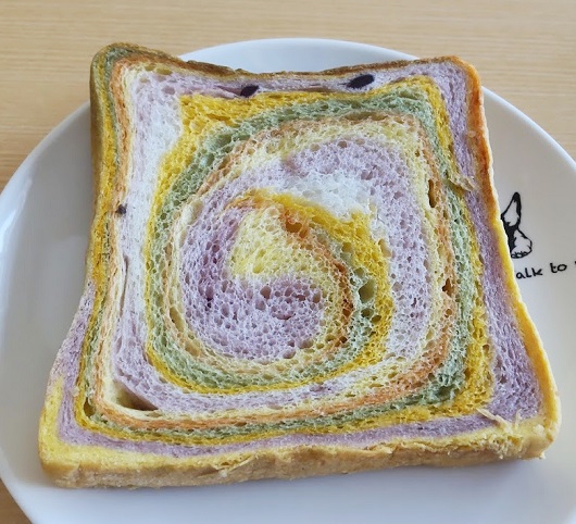 レインボーパン