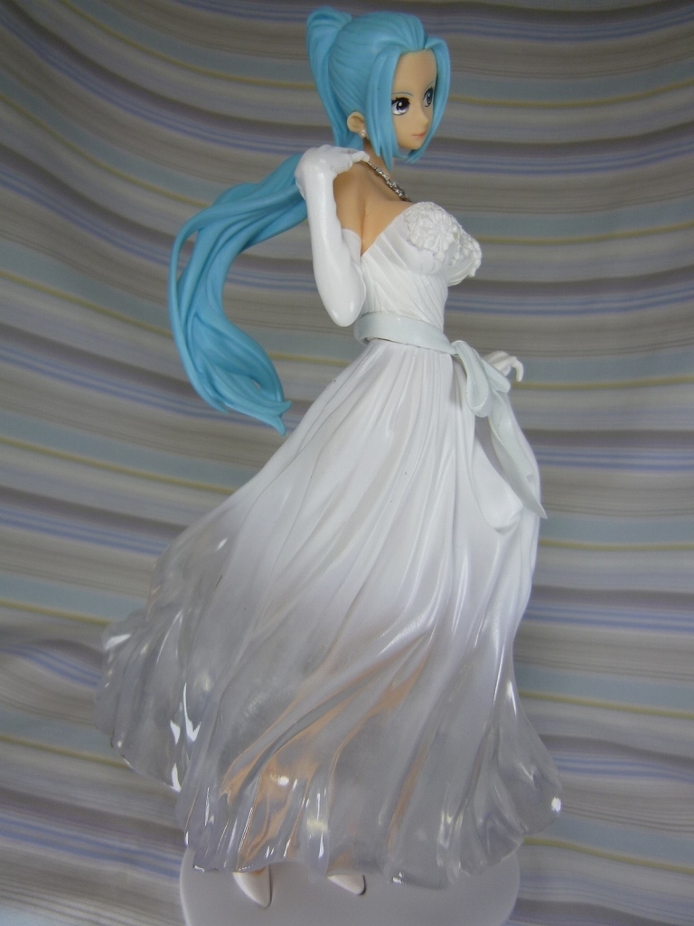 バンプレスト『ワンピース LADY EDGE:WEDDING -NEFELTARI VIVI