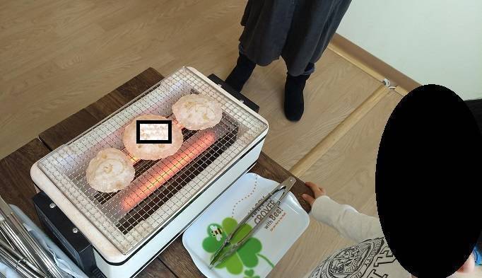 せんべいを炙る2
