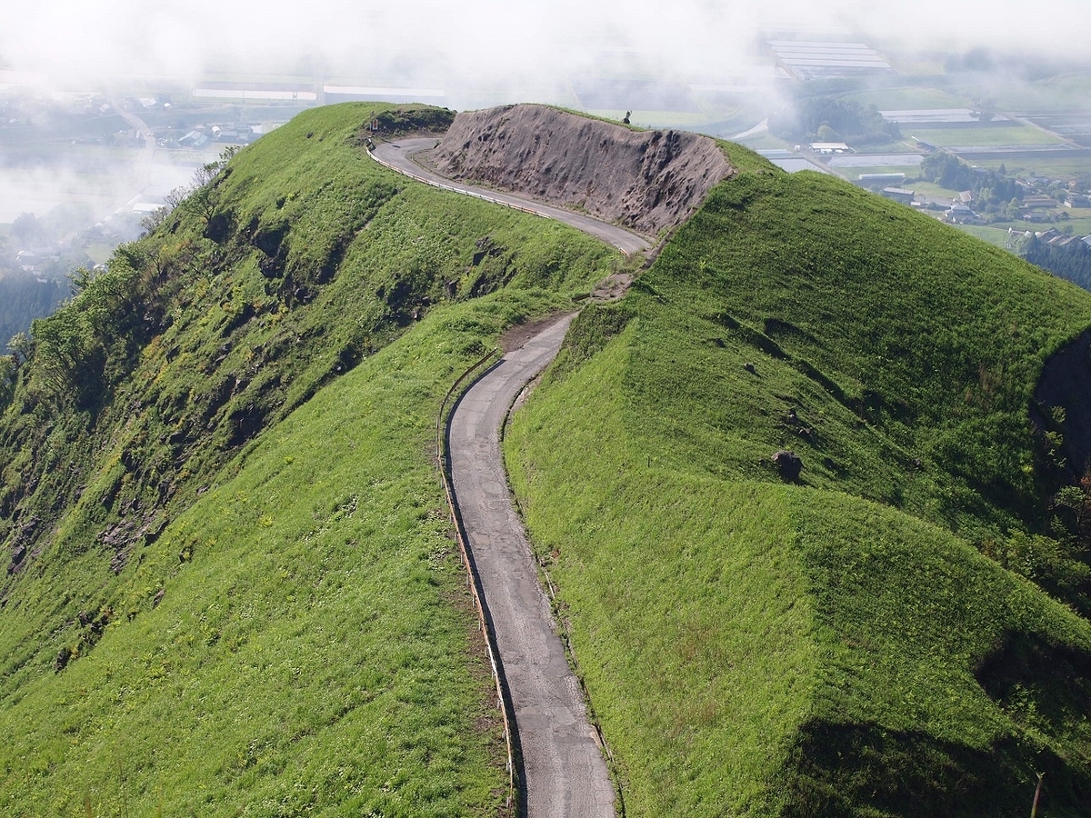 No:036【熊本県】阿蘇の空を走る「ラピュタの道」！！熊本地震で崩れた