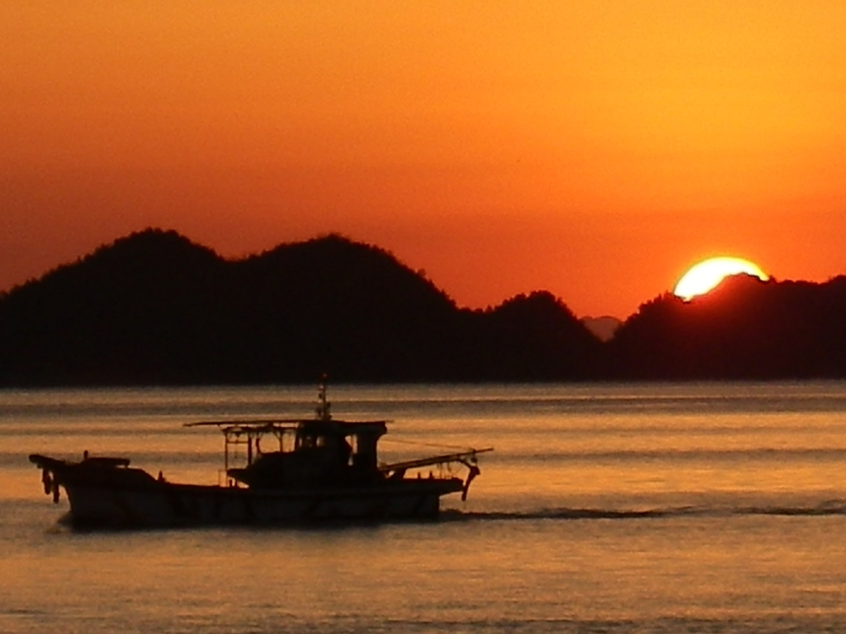 夕日の感動 No:039【愛媛県】夕日良ければ全て良し！！四国最西部の落陽に