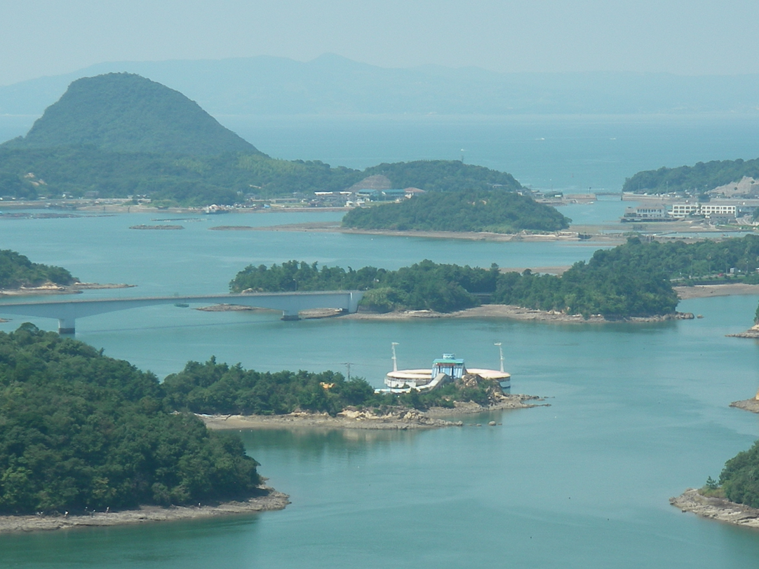 晴天の島 ⛴️🛶🏘🌊