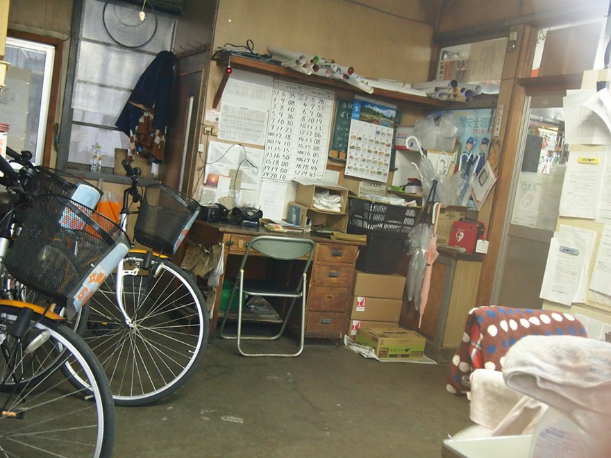 No.563【青森県】五所川原のパチンコ店にレトロ自販機！「朝日会館」が