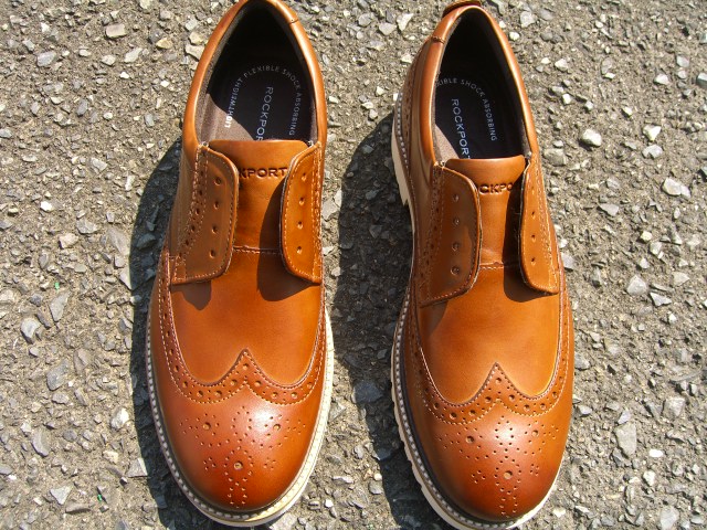 ロックポート ウィングチップモデルの経年変化 - 革靴とスニーカーの