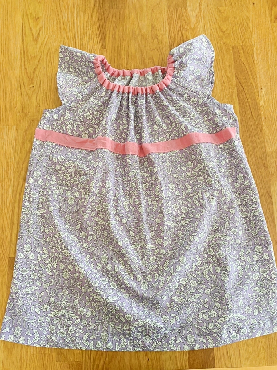 女の子のシンプルでかわいい服　ひらひら袖のブラウス　ワンピースアレンジ　今日これ作りました。