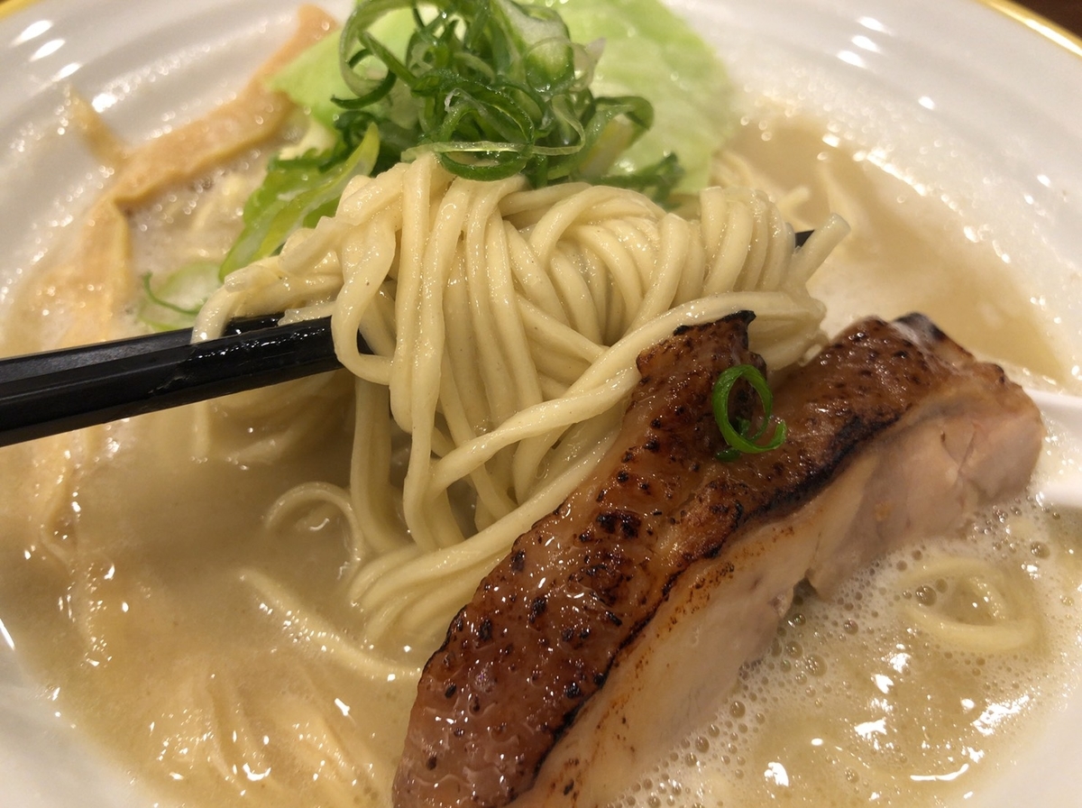 麺宿 志いな　鶏白湯そば