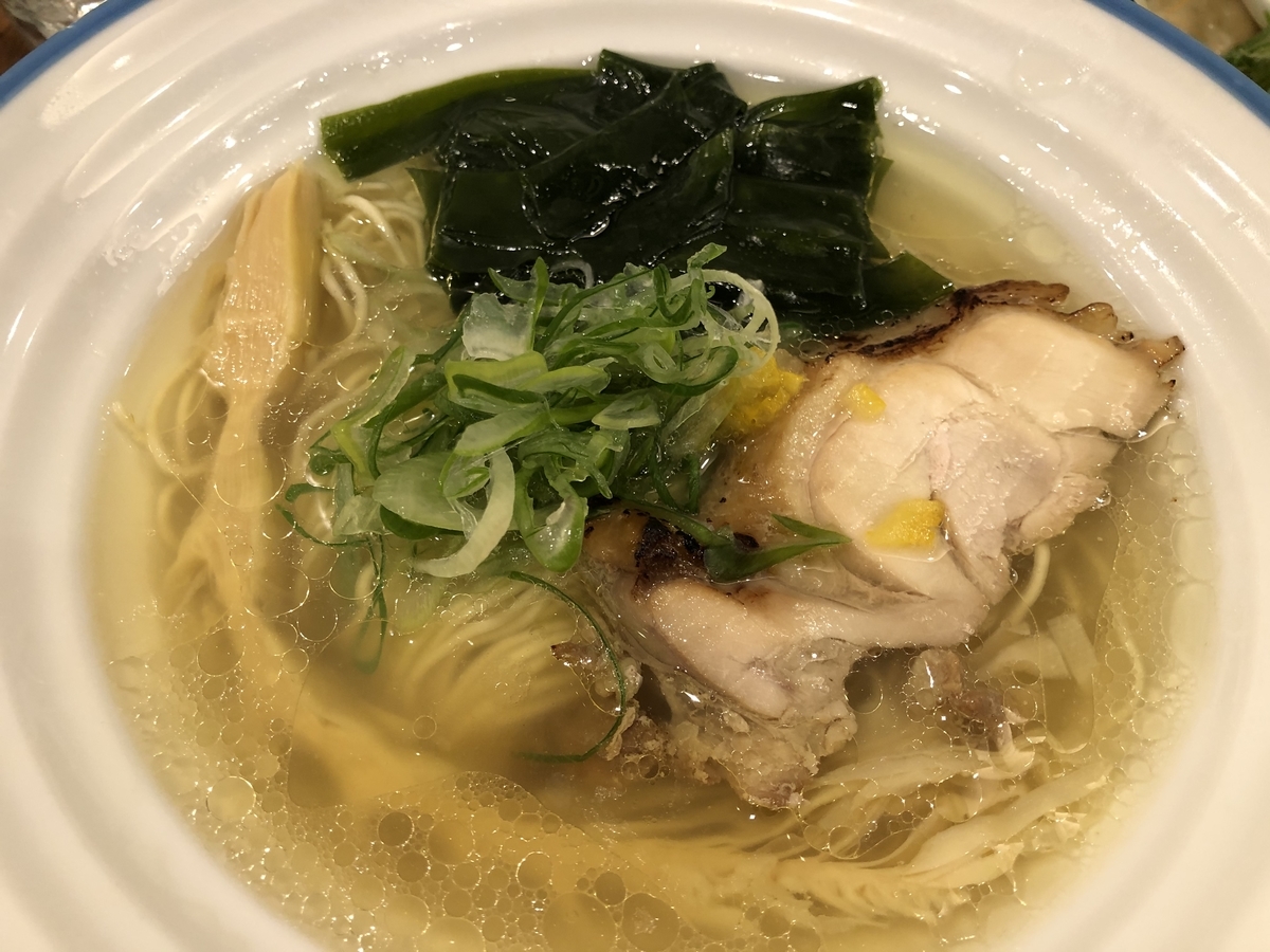 麺宿 志いな　潮そば　透き通るスープ