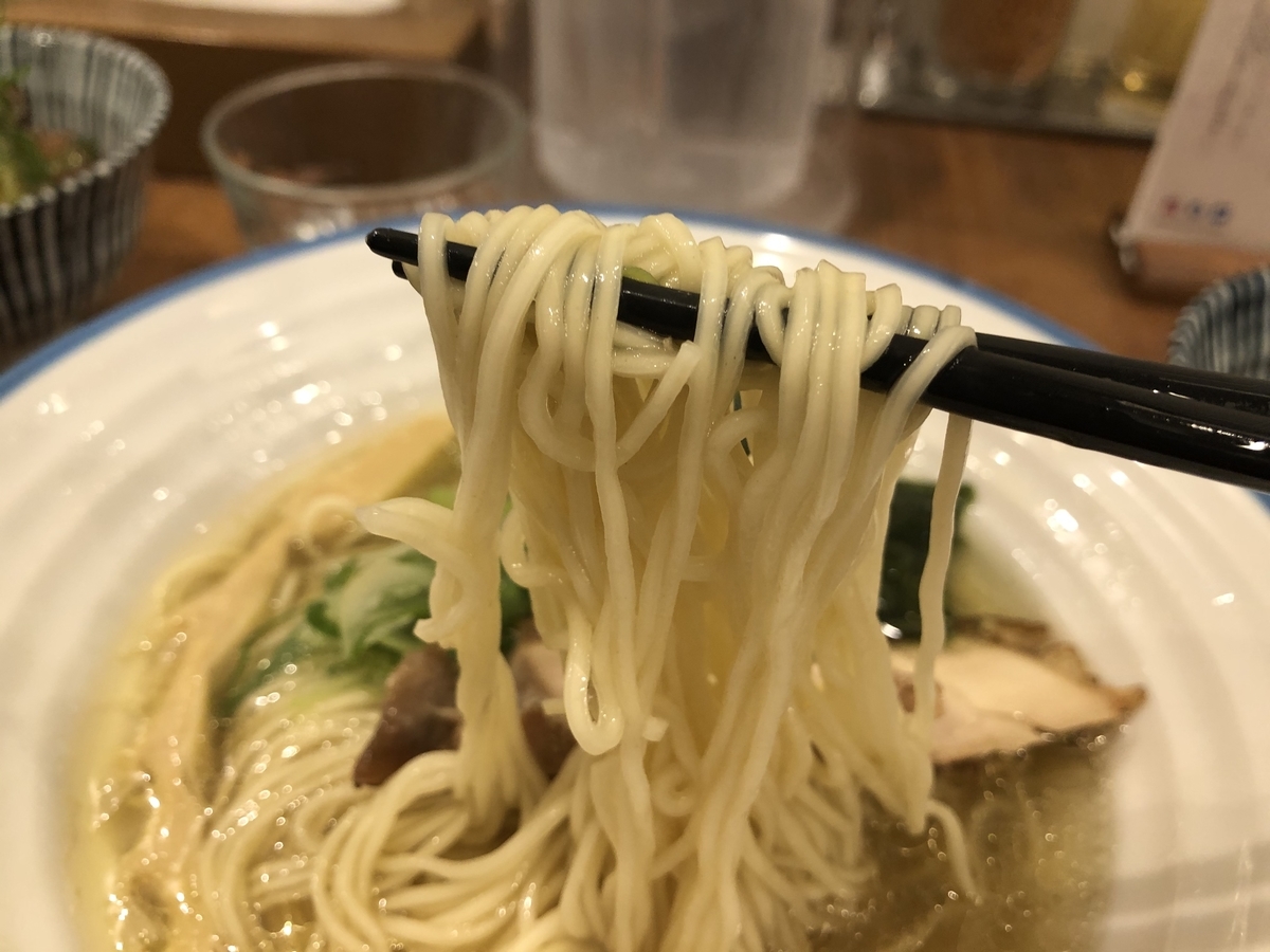 麺宿 志いな　潮そば　細麺