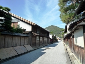 近江八幡の古い町並みから安土をへて 自由悠遊