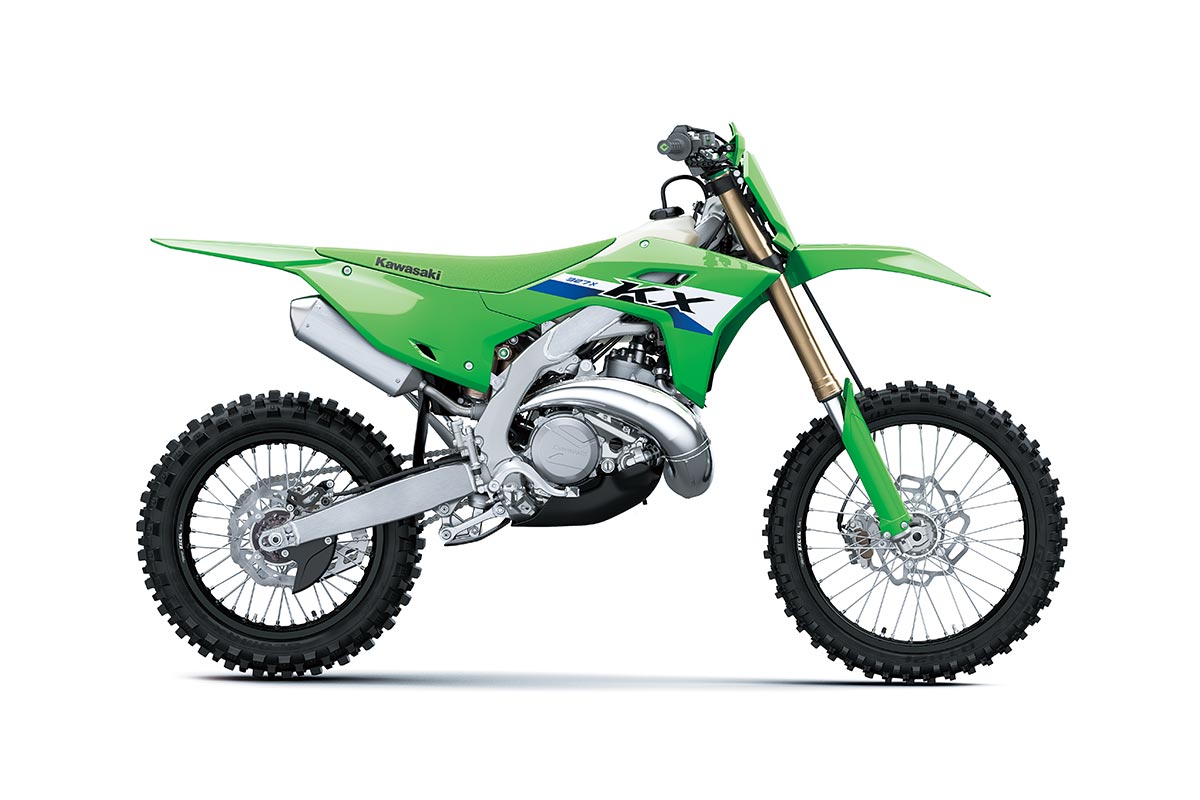 19年ぶり復活】カワサキ新型2スト「KX327X」日本導入決定！現代技術で