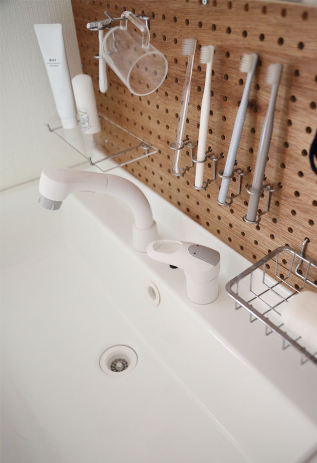 水場の掃除は、これが決め手！掃除の動作は、さらりとワンアクションで