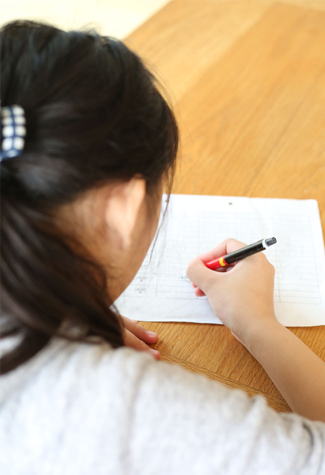 学校へ行きたくない。」不登校な一日。学校へ行かない日の我が家の娘と 