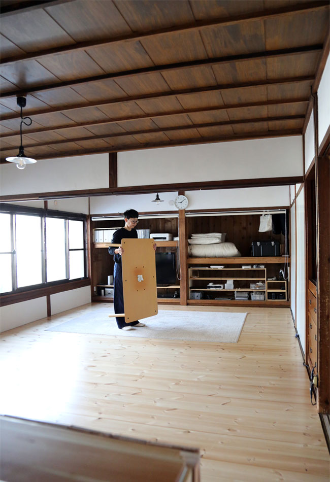 物が少ないことでリビングのの隅々まで掃除ができる