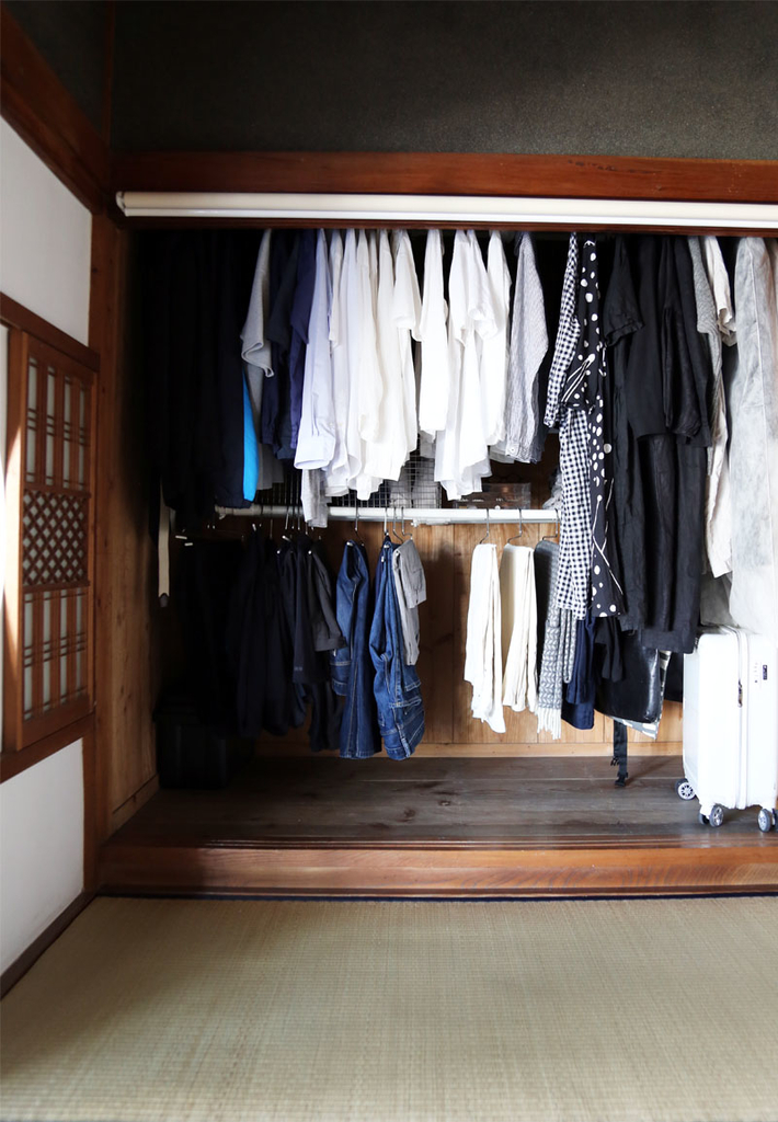 f:id:yamasan0521:20180903212818j:plain ミニマリストのクローゼット