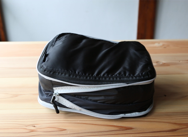 ミニマル もうすぐ夏休み 衣類のパッキングに使いたいトラベラブ圧縮バッグ 少ない物ですっきり暮らす