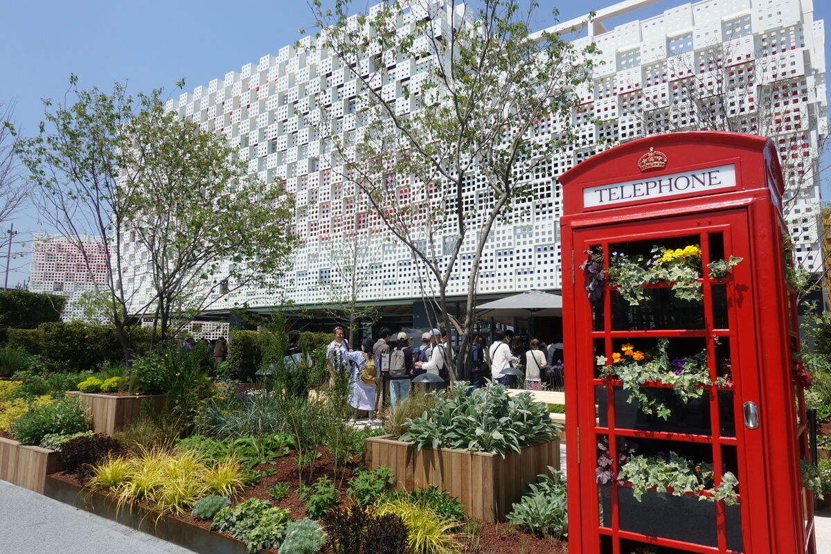 ケチケチ旅行で楽しむ大阪・関西万博～外観が綺麗でお洒落な英国 