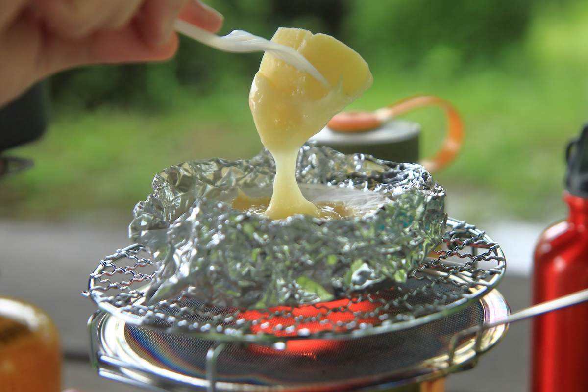 カマンベールチーズフォンデュ お酒が飲みたくなるやつ やまとりにっき