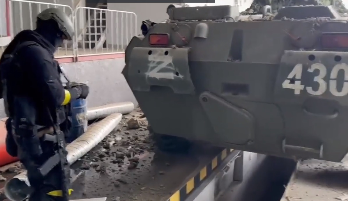 #Grayvoron  #Belgorod  #グレイヴォロン  #ベルゴロドのロシア治安局FSBと内務省に対してドローン攻撃 #ビルホロド共和国として独立を目指す #hitandrun戦法 #FRLに制圧された露軍の検問所  #ドネツク共和国の手法を逆手にとる #ロシア自由軍  #ビルホロド共和国  #АндрейЕрошенко #アンドレイエロシェンコ