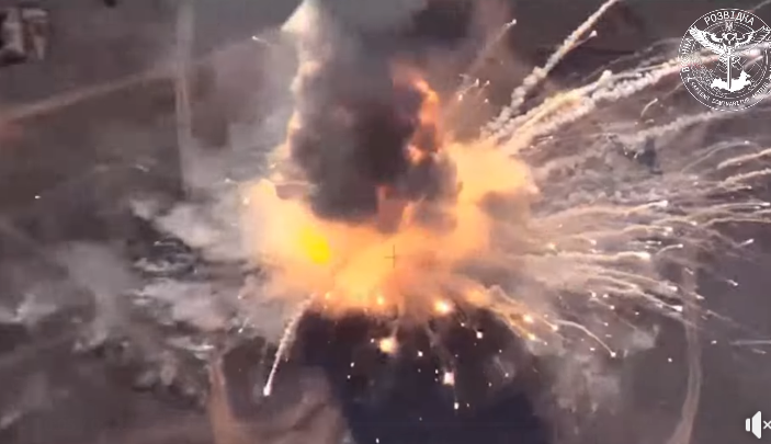 #バスチオンK300P対艦ミサイルが大爆発 #Novoprokopivka #クリミアで強力な爆発 #クリミアのタルカンクート岬のオレニフカ村近郊 #スタロクリムスキー訓練場で爆発 #タルカンクートレーダー基地 #沿岸対艦ミサイル複合施設バスティオン #バスチオンP K300P 対艦ミサイル #バスチオン沿岸防衛用地対艦ミサイル #NATOコードネーム #SSC5ストゥージ #Stooge #ロシア軍がケルチ橋を守るためにフェリーを沈める #バスチオン #P800オーニクス超音速対艦ミサイル #Оникс #ザポリージャ戦線 #ヴェルボヴェへ前進成功 #Novoprokopivka #ノヴォプロコピフカに達する