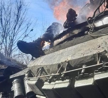 #ヴォルチャンスクの攻防 #クルスクでウク軍が北朝鮮部隊と交戦 #ウクライナ国境警備隊 #攻撃用無人機 #ヴォルチャンスクのロシア軍の野砲陣地と電子偵察機破壊 #州国境警備局 #スコーピオン部隊のUAV偵察と攻撃グループ #FPVドローン #第12特殊任務旅団 #AzovBrigade #アゾフ旅団が #Donetsk ドネツクの #NiuYork #ヌーヨーク近郊の戦闘でロシア兵を捉えた #ウクライナ軍と北朝鮮との交戦 #だめだコリア #ウクライナ軍が北朝鮮部隊を攻撃か #クルスク方面でウクライナ軍が北朝鮮部隊を攻撃 #グルシコヴォ #台湾からウクライナの国際義勇軍に馳せ参じた #北朝鮮兵がロシア兵をウクライナ兵と誤認し撃ち二名が死んだ