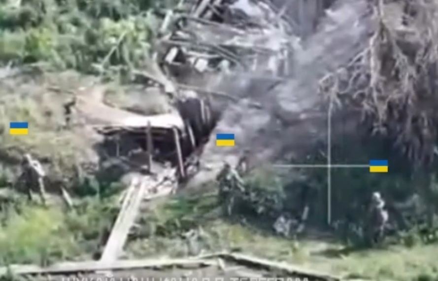 #Kursk　#クルスク方面　#Tyotkino #チョトキノ周辺攻略 #ウクライナ軍第225突撃連隊の戦闘 #第225突撃連隊がチョトキノ周辺の露軍陣地を潰す #ロシア軍の掩蔽壕や塹壕 #露軍防衛線の一つ一つを潰す #ロシアのイスカンデルミサイル破壊 #ウクライナ軍　#ロシア連邦ブリャンスク州 #クリントツィ市周辺のイスカンデルミサイル破壊 #ヴォロネジ州でサボタージュ #爆薬が数メートル間隔で設置 #ロシア軍　#ウクライナ　#チョトキノの解放進む  #クルスクのチョトキノ周辺でウク軍大きくゲイン　