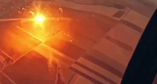 #ノボクイビシェフスク製油所にドローン攻撃 #プログレス工場で火災 #ノヴォロシースク港への攻撃 #マトラR550マジック2短距離AAMでロ軍X101ミサイル撃墜 #プロジェクト1171大型揚陸艦タピルが損害を受けた衛星画像 #ノボクイビシェフスク戦略製油所にドローン攻撃 #Novokuibyshevsk #サマラ地方にあるロスネフチ #ノボクイビシェフスク製油所をドローン攻撃 #NovokuibyshevskRefinery #Samara #Kurumochairport #チュヴァシ共和国チェボクサル #VNIIRプログレス工場などを攻撃 #プログレス工場敷地内への被弾があり施設内で火災 #キャリバーミサイルに使用されるコメット型モジュール #ザポリージャ州ヴァシリウカにあるロシア第58連合軍 #プログレス工場攻撃 #ロシア #ドローン攻撃