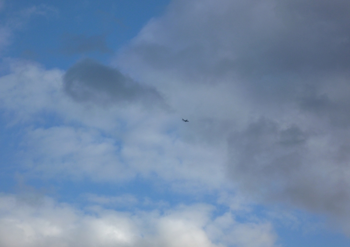 空と雲と飛行機