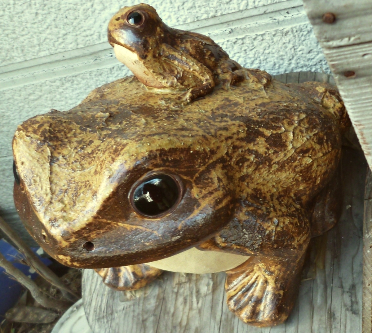 カエルの置物