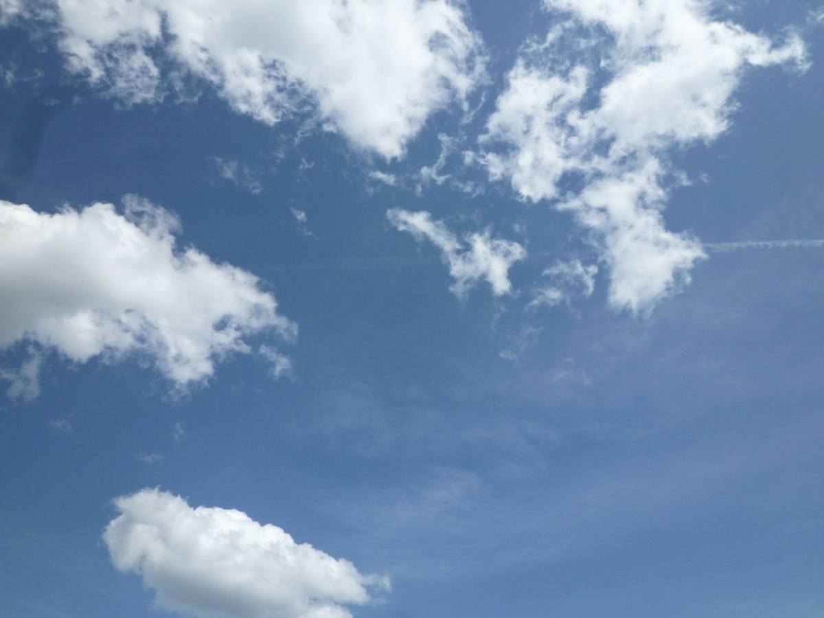 今日の空