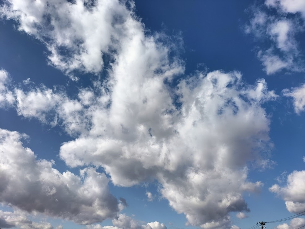 青空と白い雲