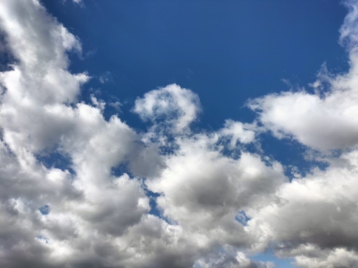 青空と白い雲