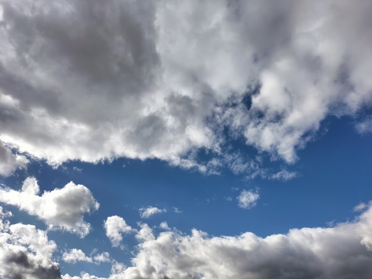 曇り空