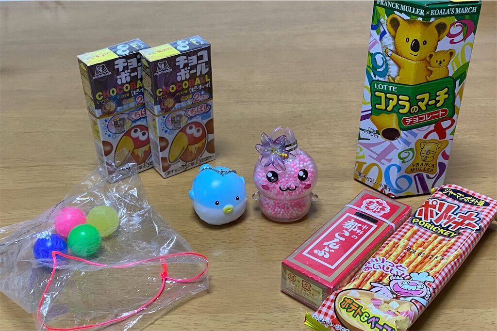 娘がお祭りでもらってきたオモチャやお菓子