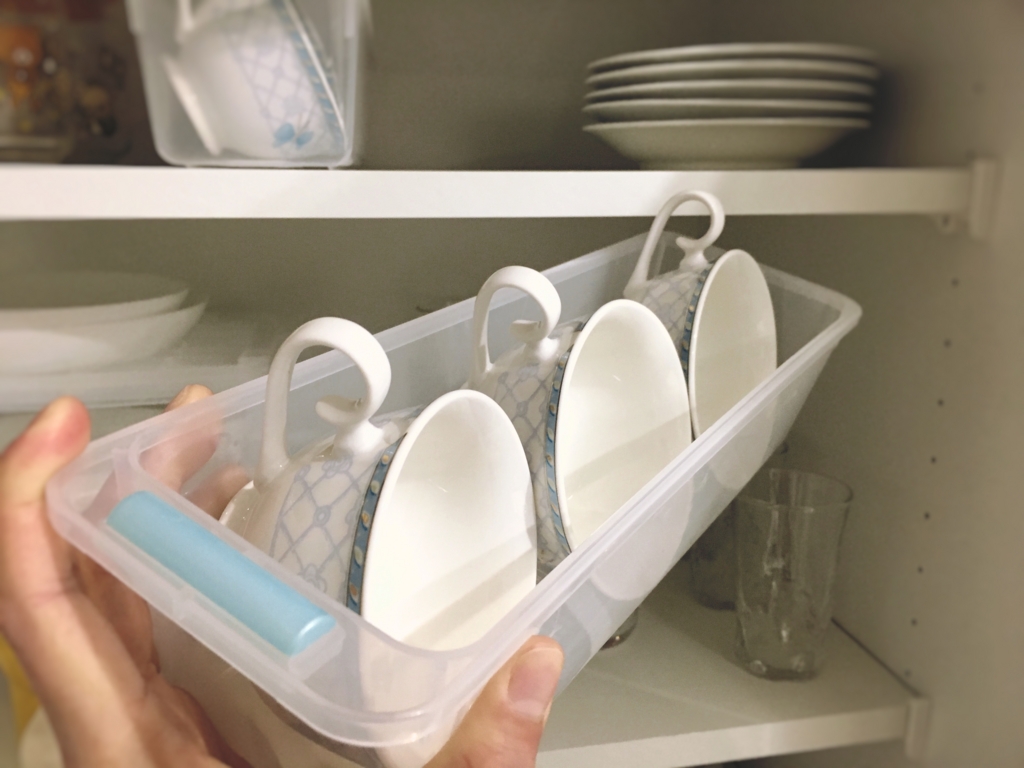 食器棚 コーヒーカップの収納 我が家は散らかりにくく掃除しやすい家 食器棚 コーヒーカップの収納 我が家は散らかりにくく掃除しやすい家