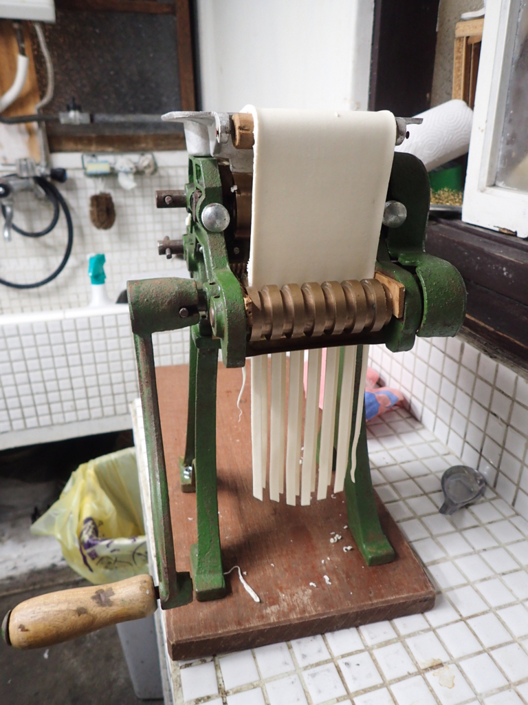 我が家に製麺機がやってきた - 海底クラブ