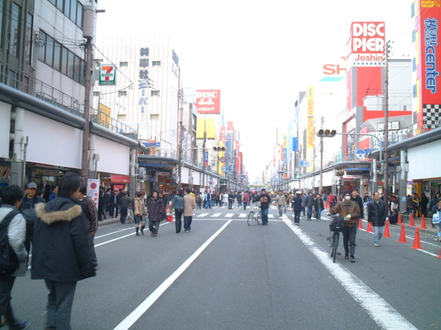 堺筋のど真ん中から