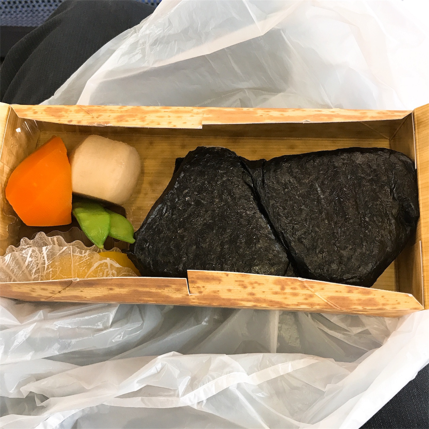 おふくろの味 おにぎり弁当