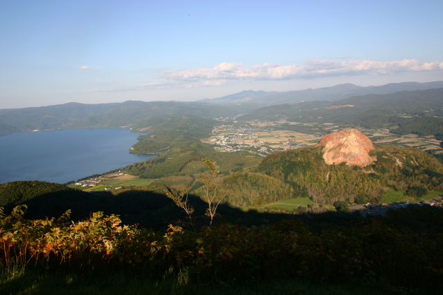 洞爺湖と昭和新山