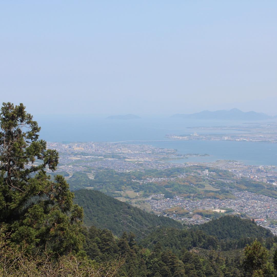 眼下の琵琶湖