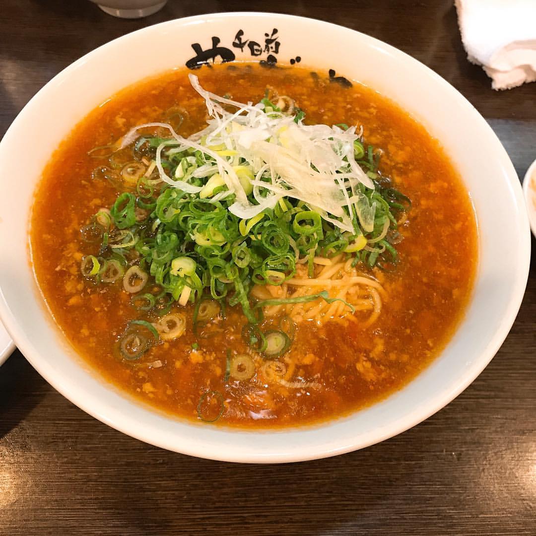 やすだやのやみつきピリカラ麺