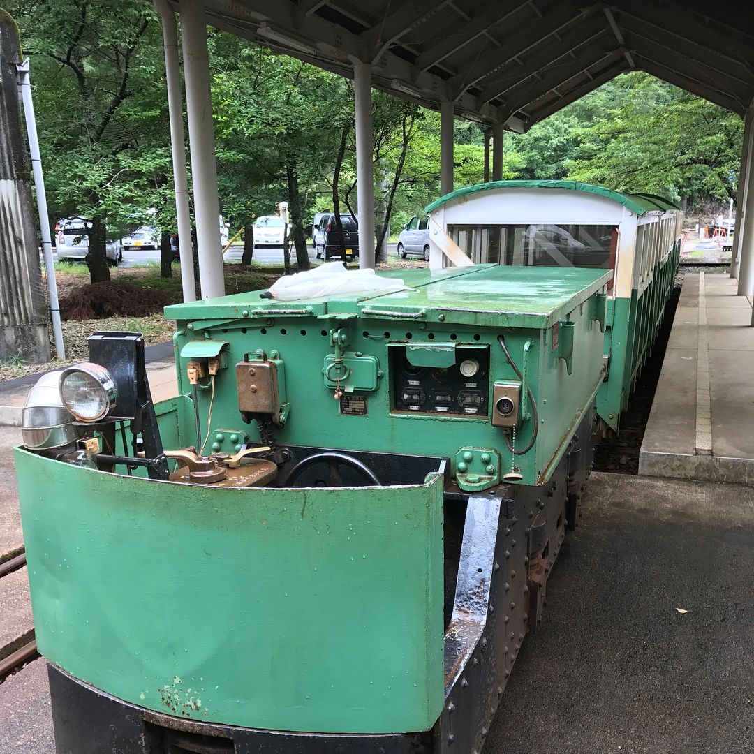 トロッコ電車