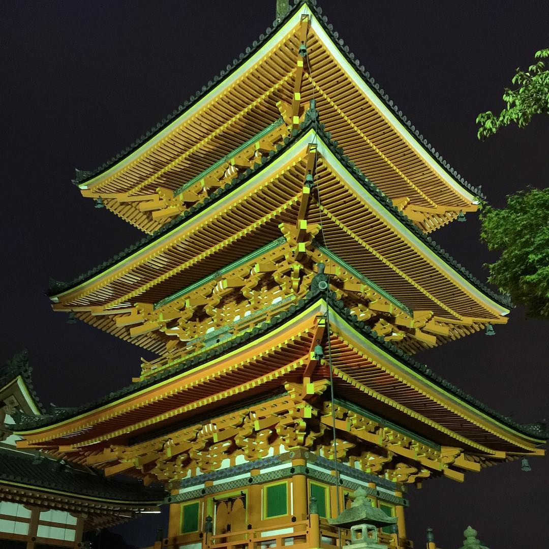清水寺の三重塔