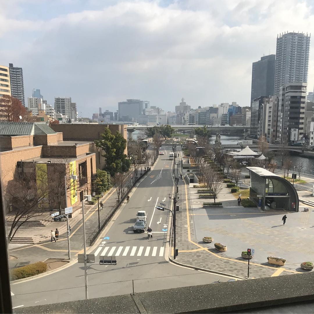 中之島通