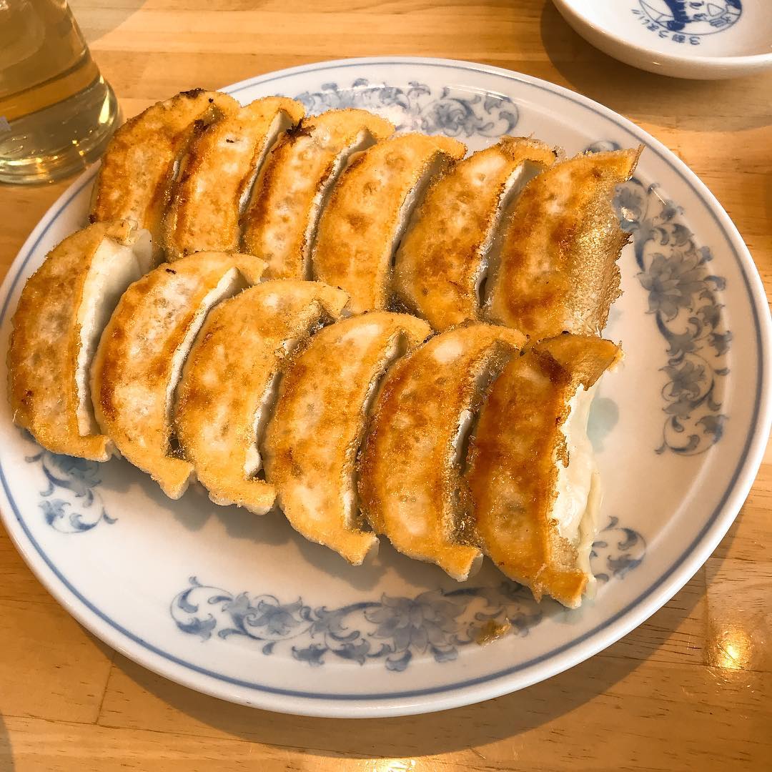 ぎょうざの満洲の焼餃子