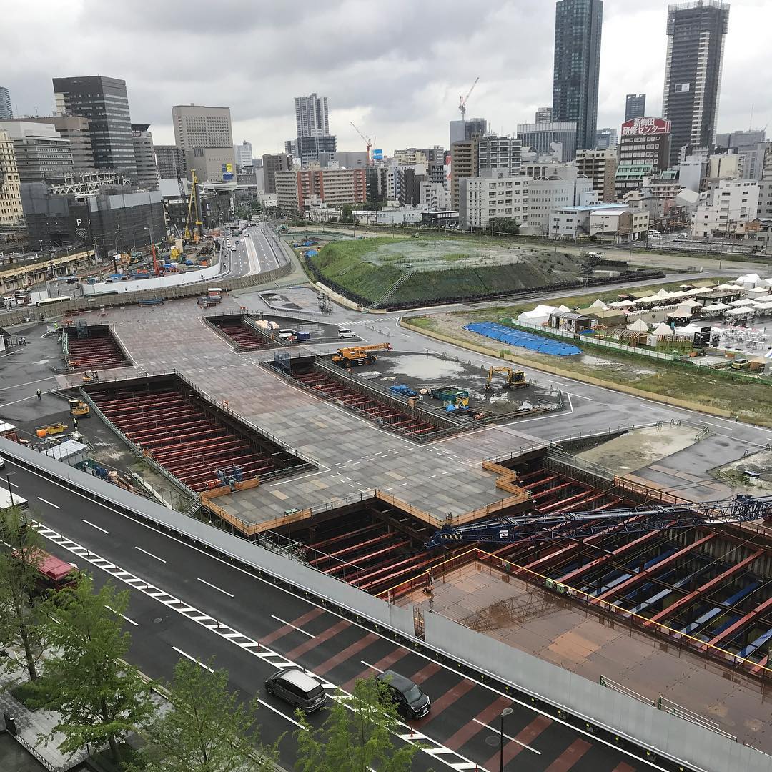 建設中の北梅田駅(仮) 建設中の北梅田駅(仮)
