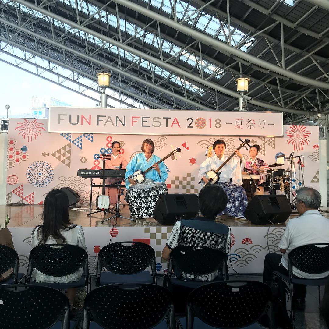 津軽三味線の演奏