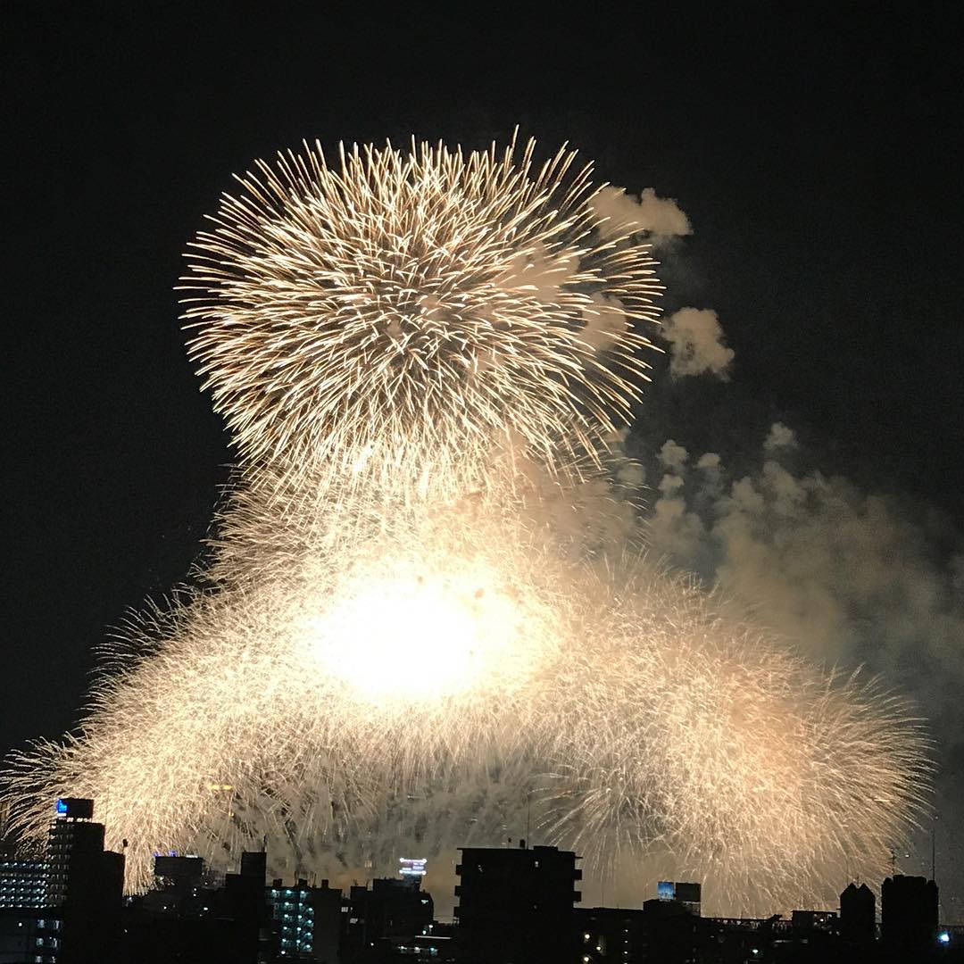 最後の花火の連発 最後の花火の連発