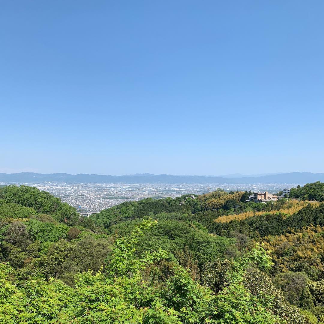 朝護孫子寺本堂から大和盆地方向