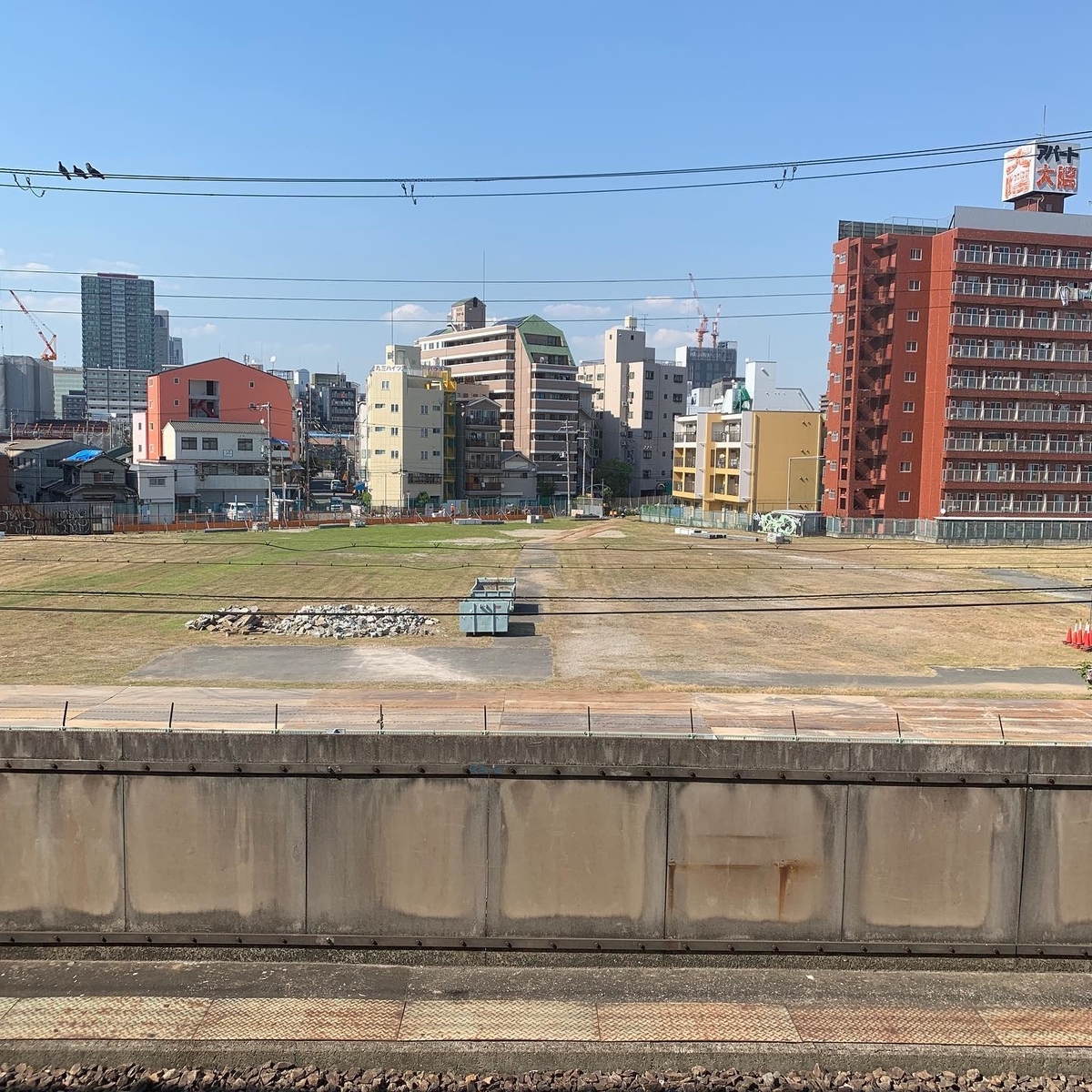 新今宮駅北側の空き地