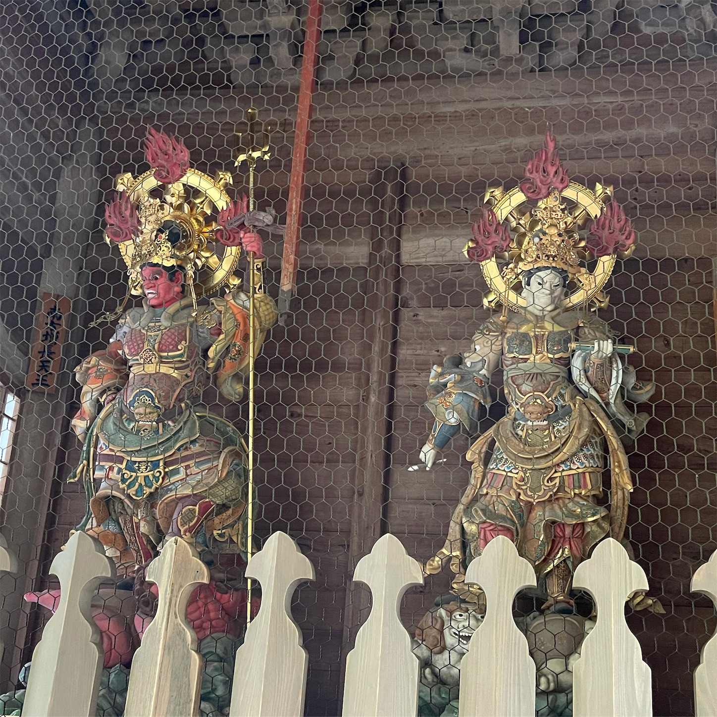 永平寺山門の四天王像